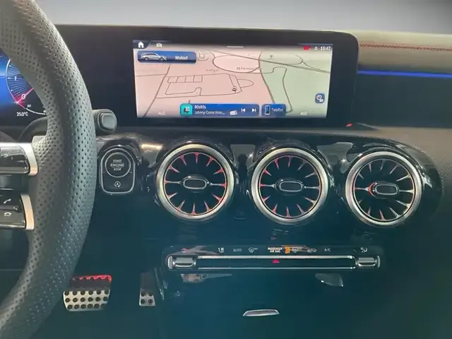 Mercedes-Benz CLA 220