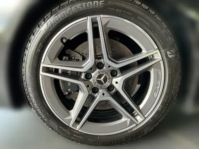 Mercedes-Benz CLA 220