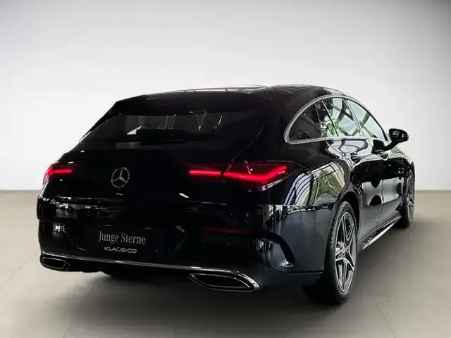 Mercedes-Benz CLA 220