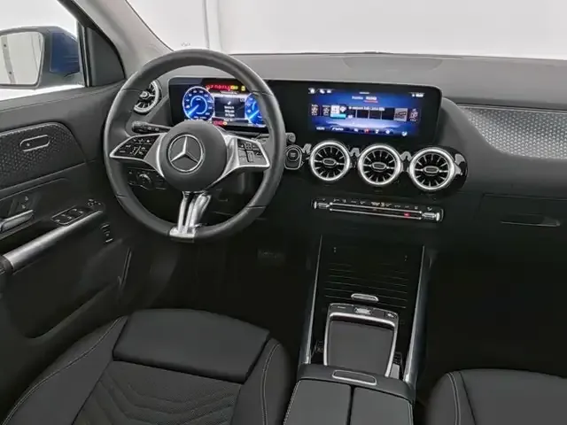Mercedes-Benz EQA 300