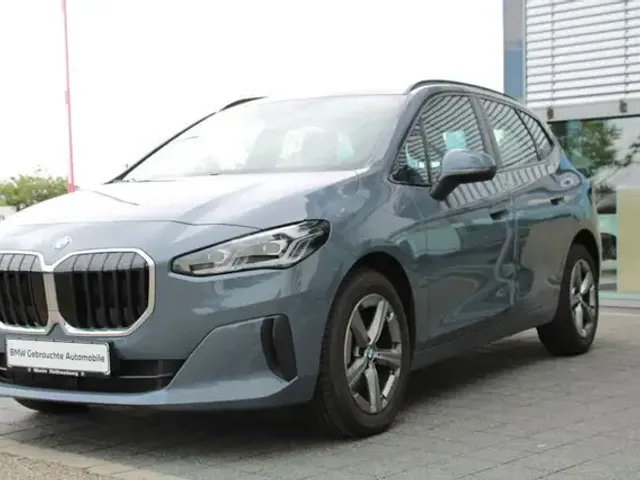 BMW 218
