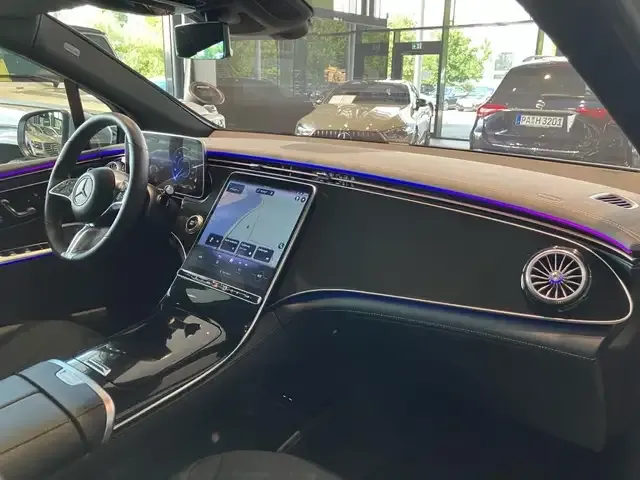 Mercedes-Benz EQE SUV
