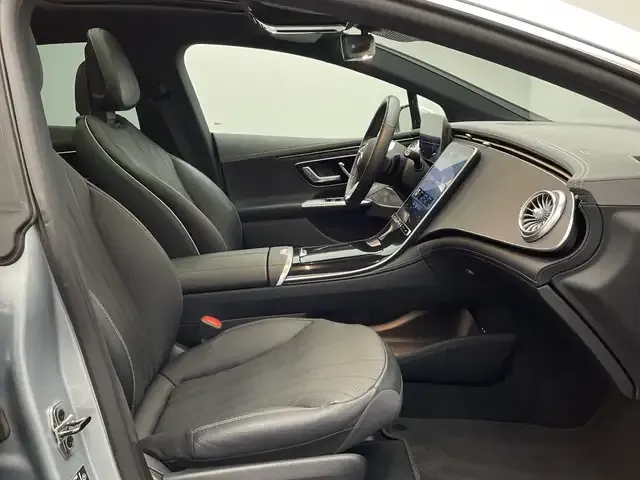 Mercedes-Benz EQE 350