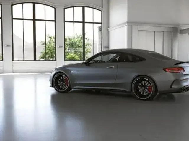 Mercedes-Benz C 63 AMG