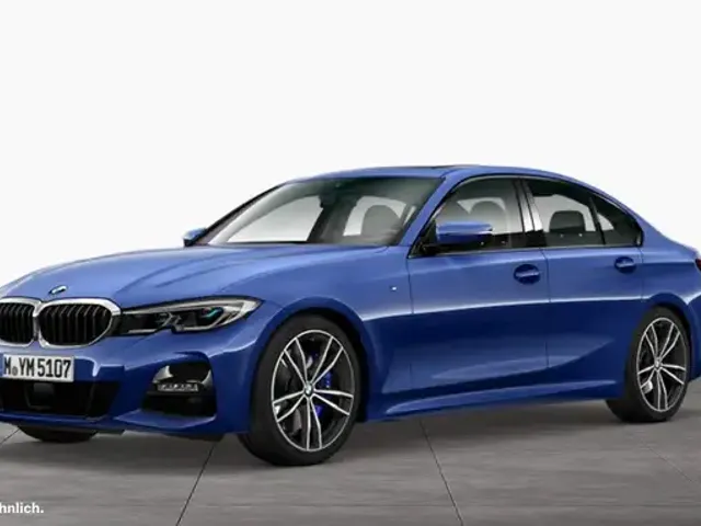 BMW 330