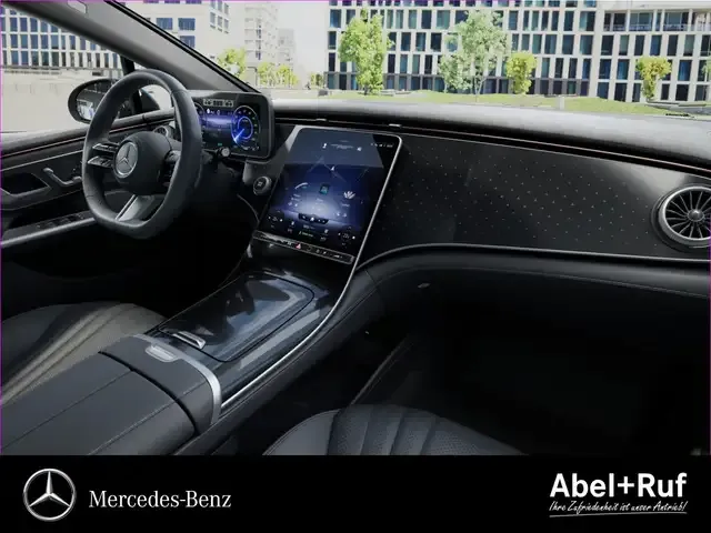 Mercedes-Benz EQE 350
