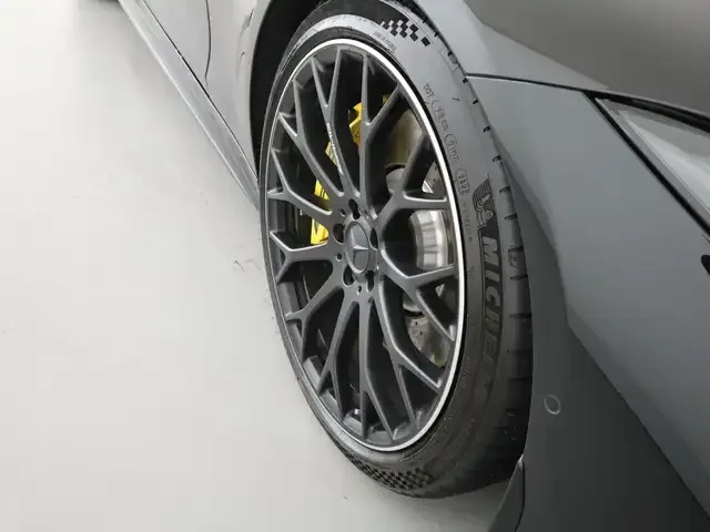 Mercedes-Benz SL 63 AMG
