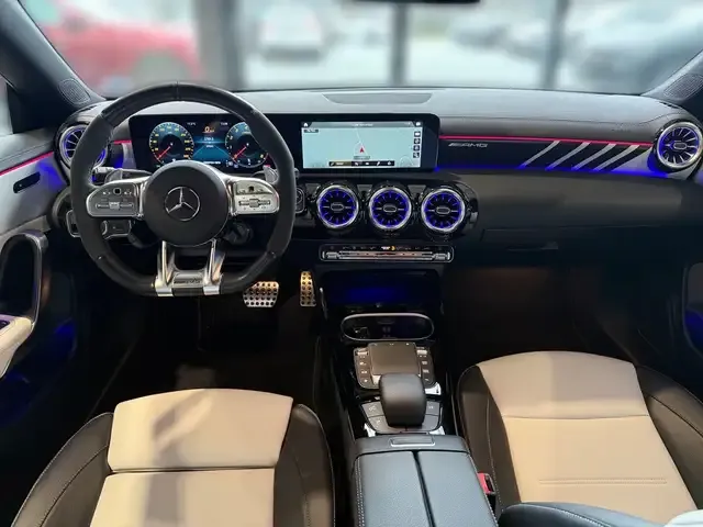 Mercedes-Benz CLA 45 AMG