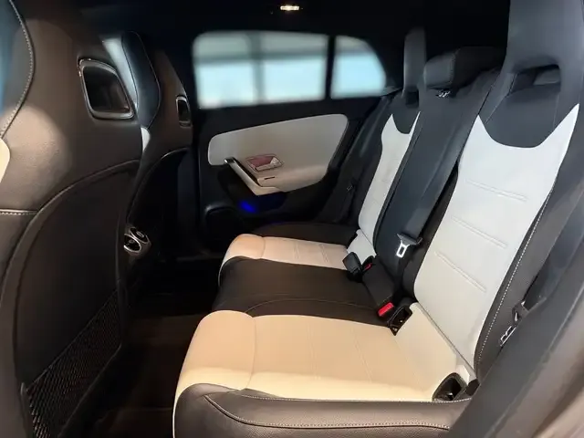 Mercedes-Benz CLA 45 AMG