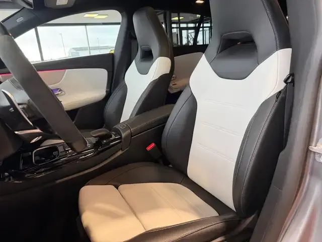 Mercedes-Benz CLA 45 AMG