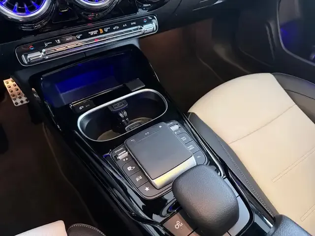 Mercedes-Benz CLA 45 AMG