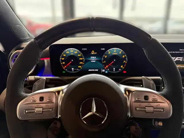 Mercedes-Benz CLA 45 AMG