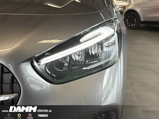 Mercedes-Benz B 250