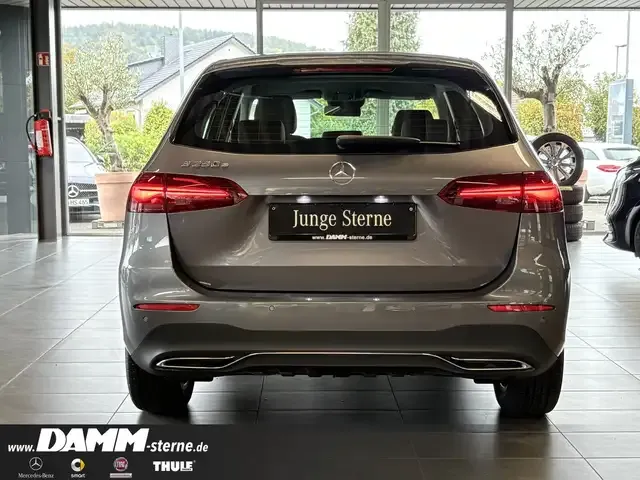 Mercedes-Benz B 250