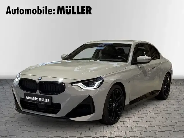 BMW 220