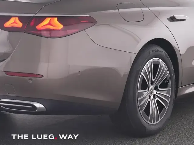 Mercedes-Benz E 200