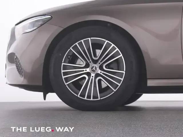 Mercedes-Benz E 200
