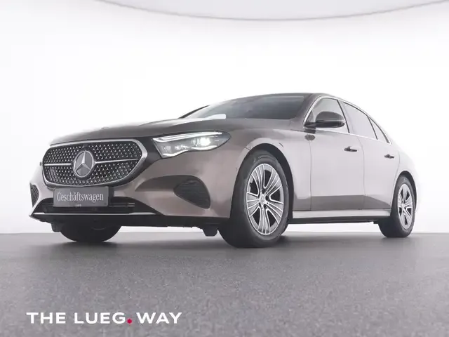Mercedes-Benz E 200
