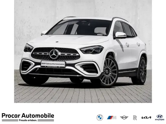 Mercedes-Benz GLA 200