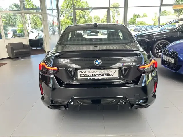 BMW 240