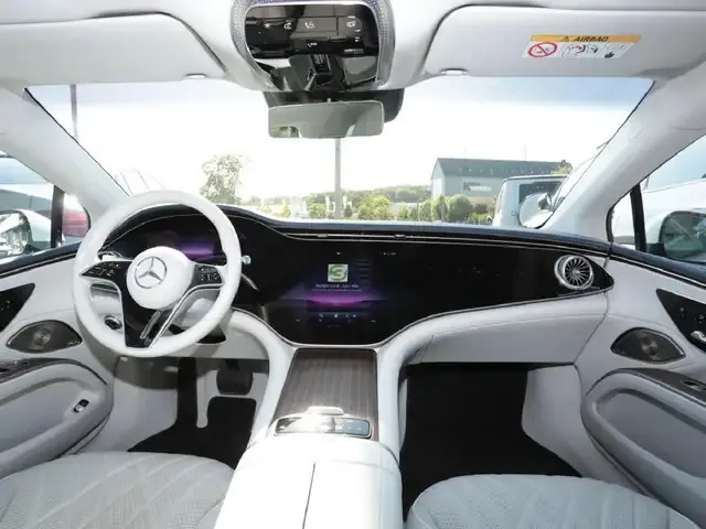 Mercedes-Benz EQS