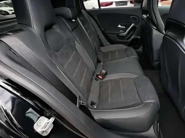 Mercedes-Benz A 45 AMG