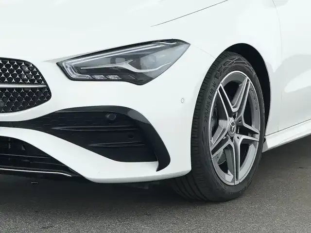 Mercedes-Benz CLA 200