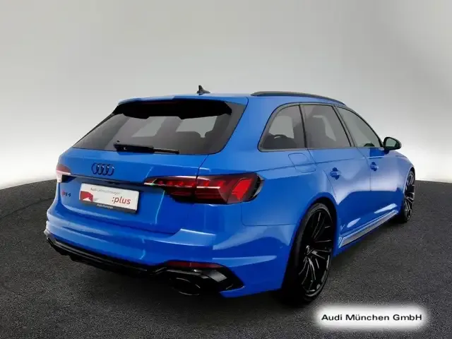 Audi RS4
