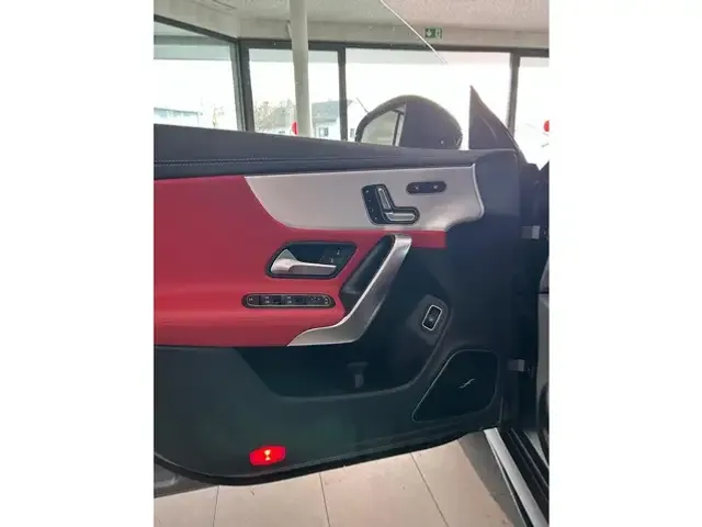 Mercedes-Benz CLA 45 AMG