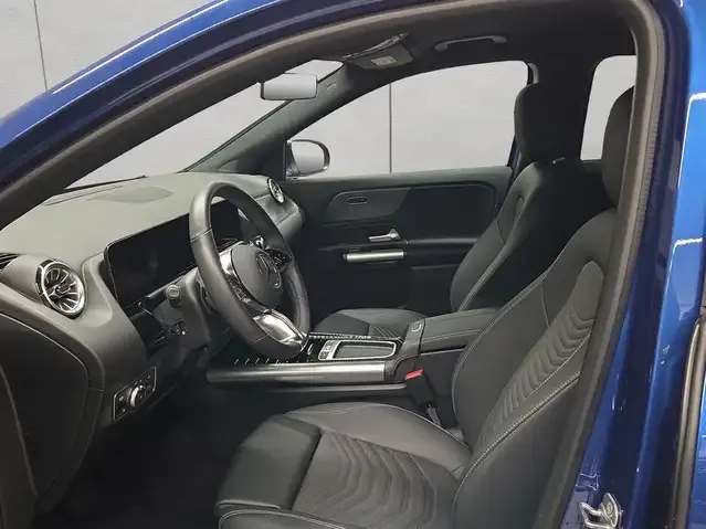 Mercedes-Benz EQA 300