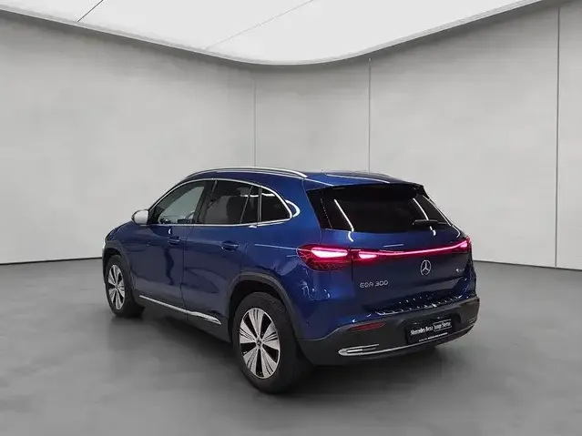 Mercedes-Benz EQA 300
