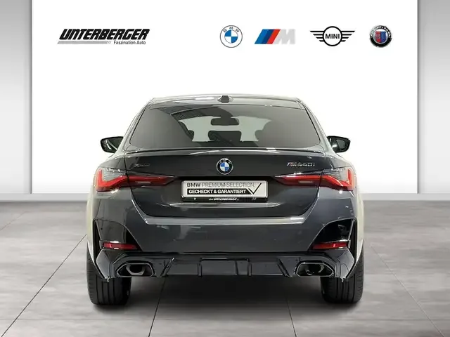 BMW 440