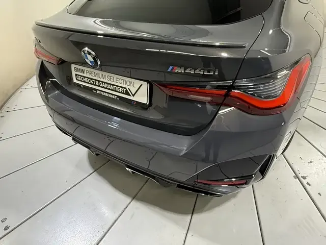 BMW 440