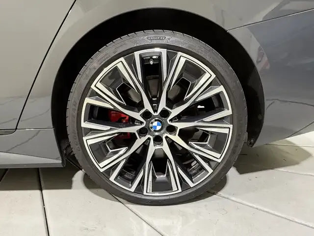 BMW 440