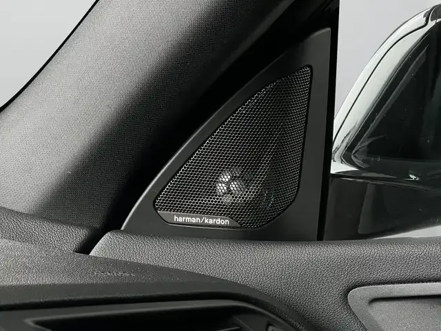 BMW 235