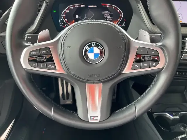 BMW 235