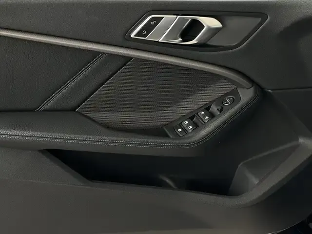 BMW 235