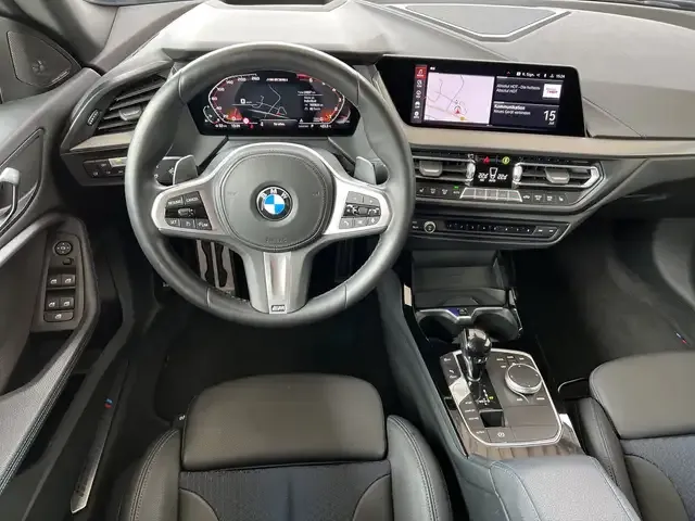 BMW 235