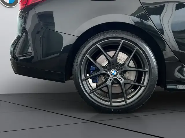 BMW 235
