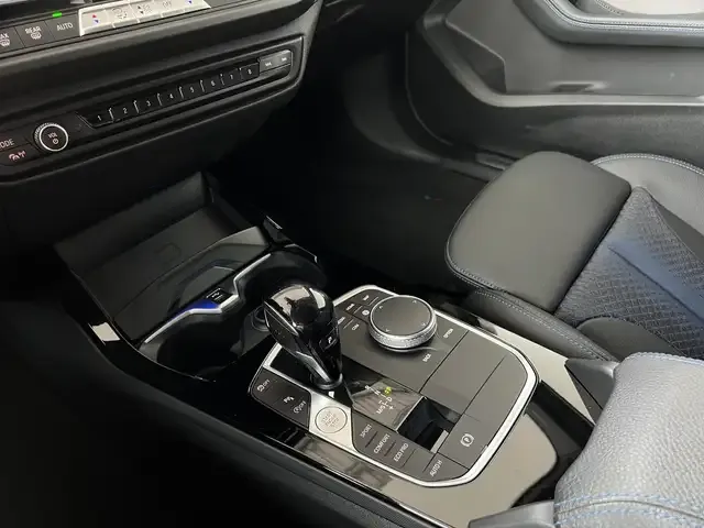 BMW 235