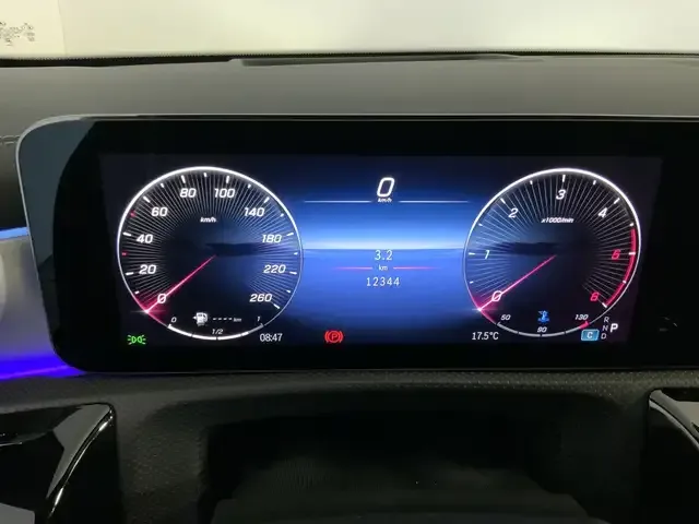 Mercedes-Benz CLA 220