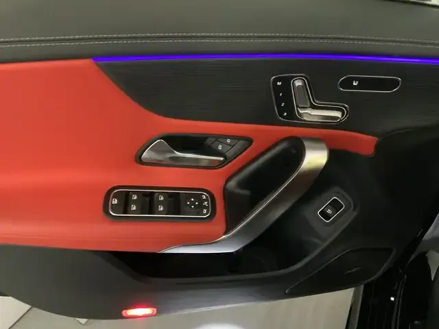 Mercedes-Benz CLA 220