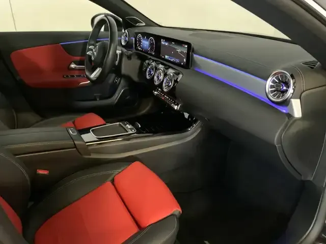 Mercedes-Benz CLA 220