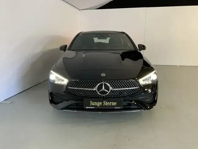 Mercedes-Benz CLA 220