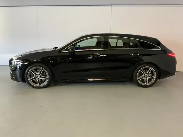 Mercedes-Benz CLA 220