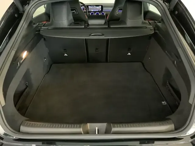 Mercedes-Benz CLA 220