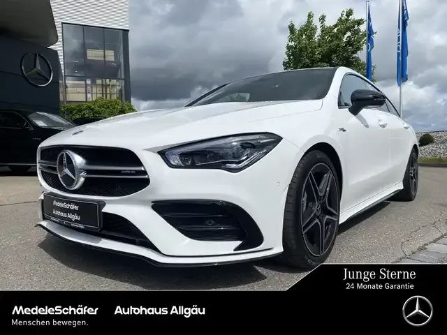 Mercedes-Benz CLA 35 AMG