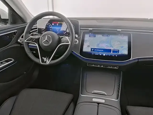 Mercedes-Benz E 200