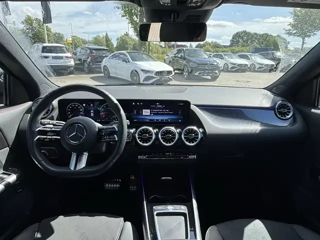 Mercedes-Benz GLA 180