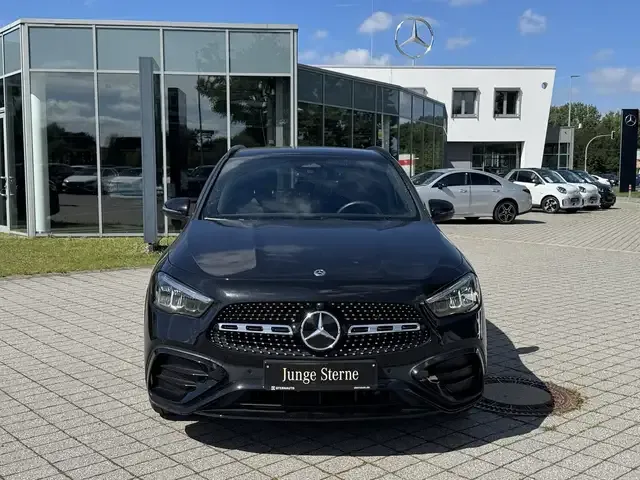 Mercedes-Benz GLA 180